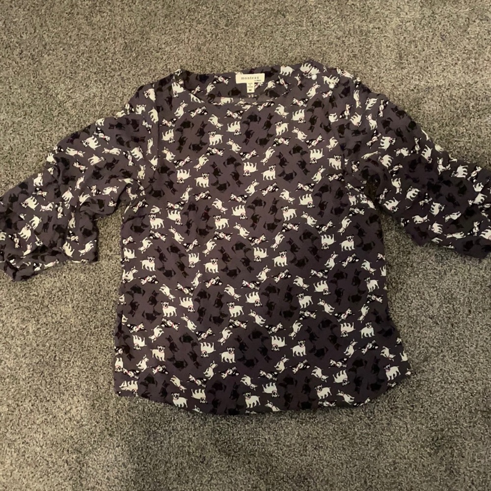 Like new, Monteau dog blouse wt50